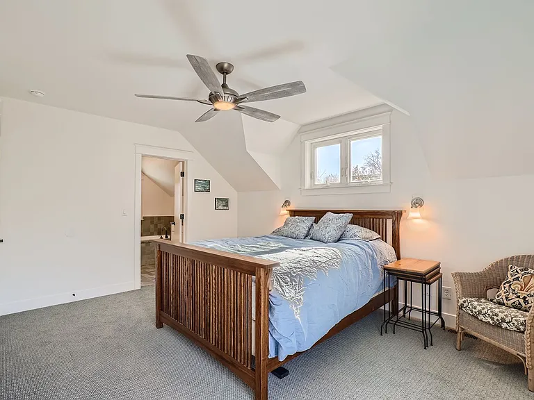 824 La Farge Ave — Photo 21