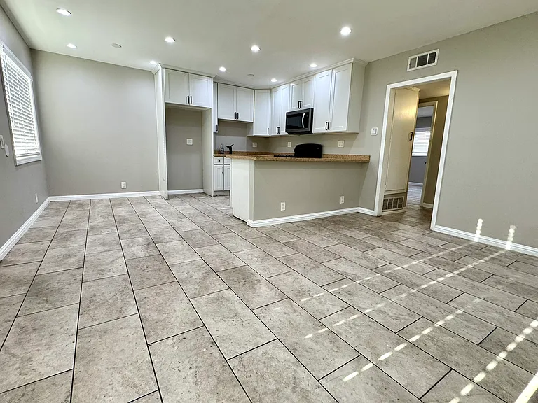 827 N Palmetto Ave #H — Photo 2