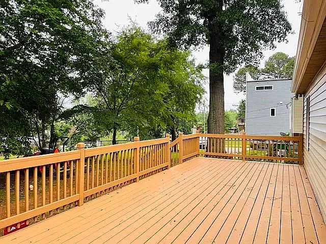 2027 Cartier Way — Photo 2