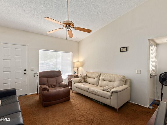 3rd image of 505 E Wickieup Ln