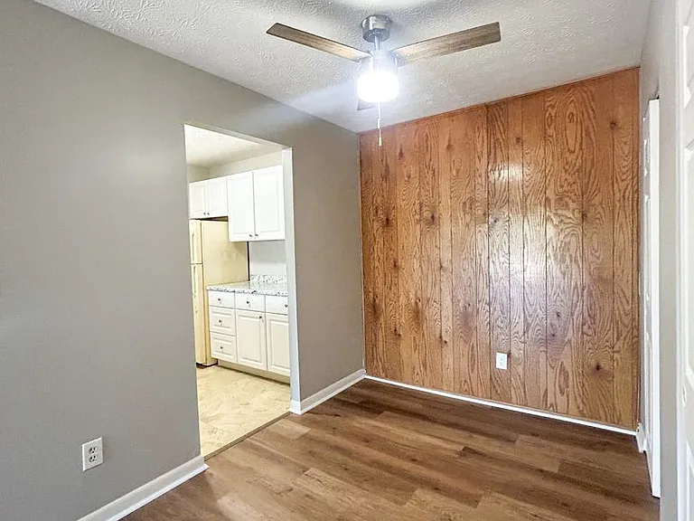 5910 Belmont Ave #3 — Photo 7