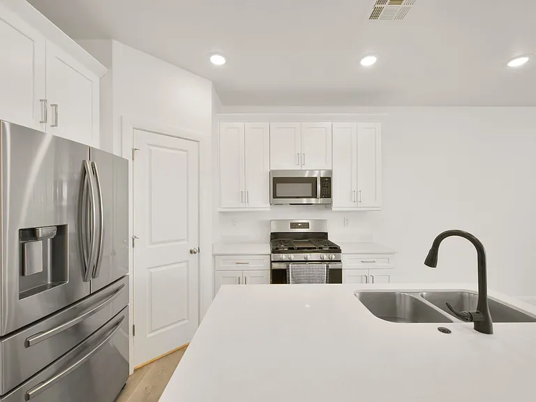 6009 S Carnelian Pkwy #6009 — Photo 3