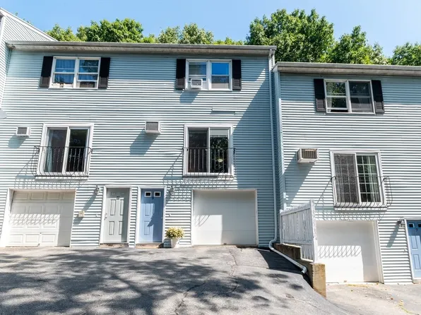 9 Gediminas St Unit 9, Worcester, MA 01610