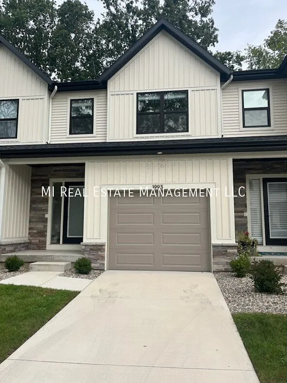 2 bed, 2.5 bath, 1689 sqft, $2,995 — Photo 1