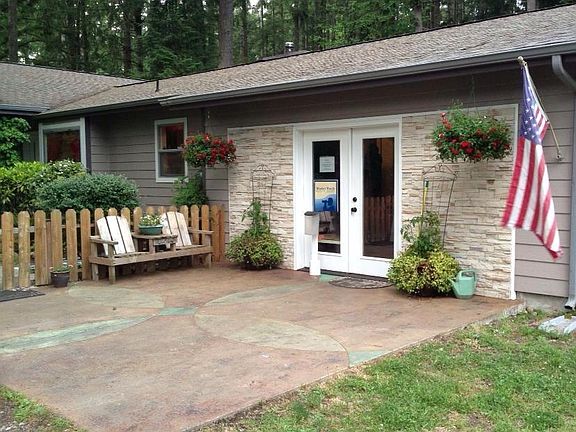 2nd image of 15326 Lindsay Rd SE