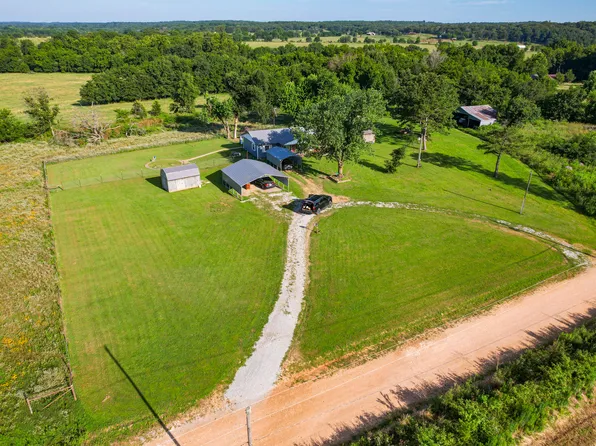 22901 S 697th Rd, Wyandotte, OK 74370