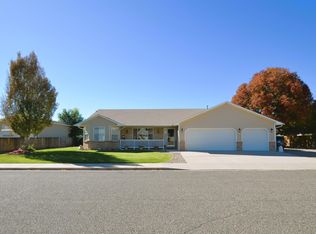 621 Round Table Rd, Grand Junction, CO 81504