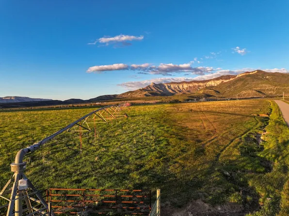 3312-306 County Rd, Parachute, CO 81635