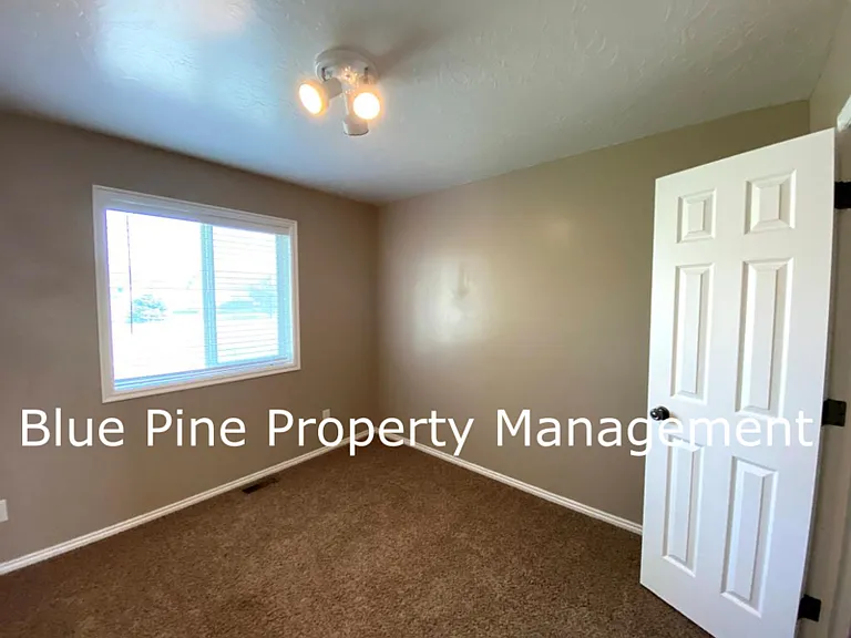 3904 E Lorna Ave — Photo 9