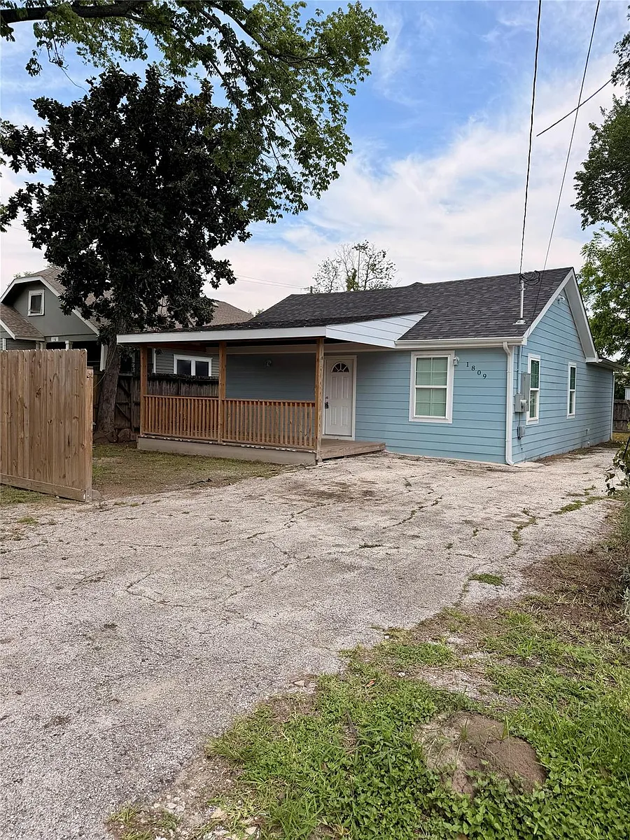 Building Photo - 1809 Reese St