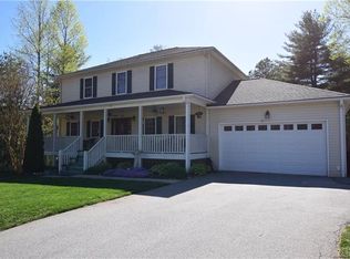 108 Wyatt Andrew Dr, Mills River, NC 28759