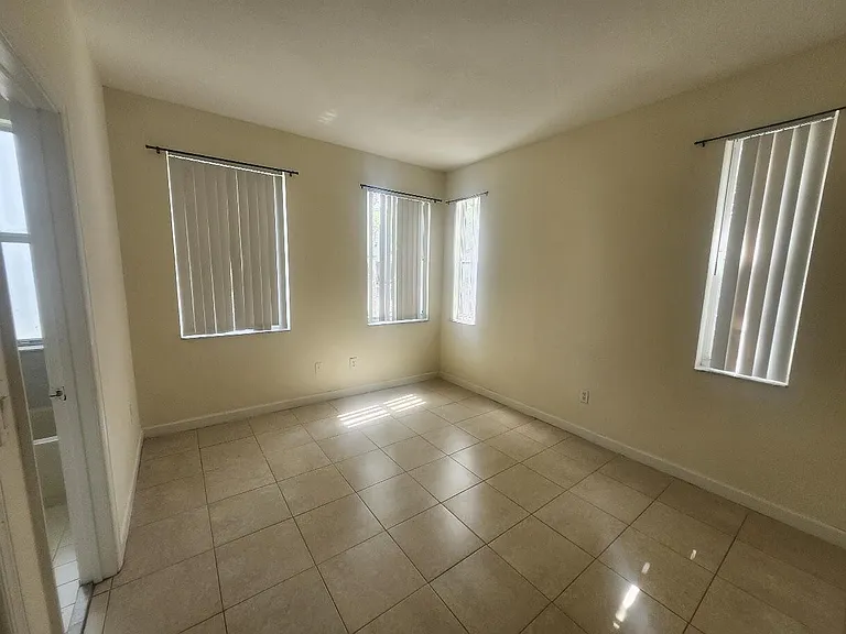 3408 Shoma Dr — Photo 16
