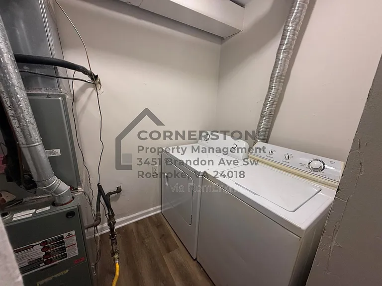106 Lee Ave NE #3 — Photo 3