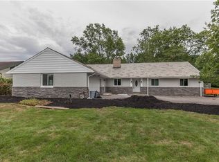 23550 S Woodland Rd, Shaker Heights, OH 44122