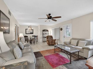 409 Pine Glen Lane #C-1, Greenacres, FL 33463