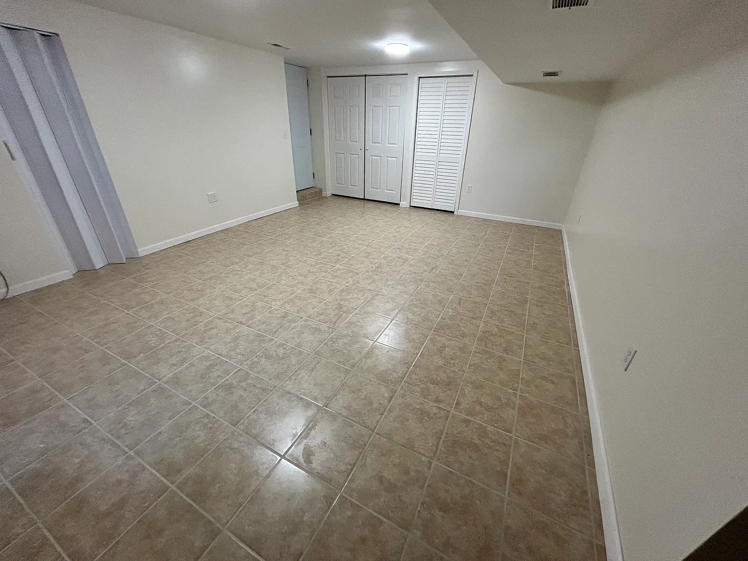 409 S Chestnut St — Photo 4