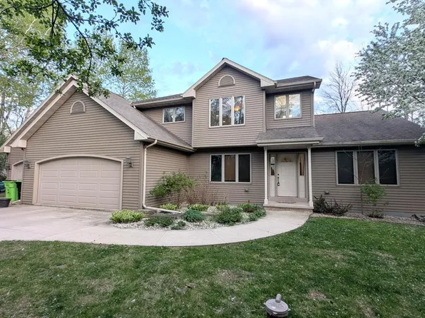 W4954 Emery Ln, Fond Du Lac, WI 54937