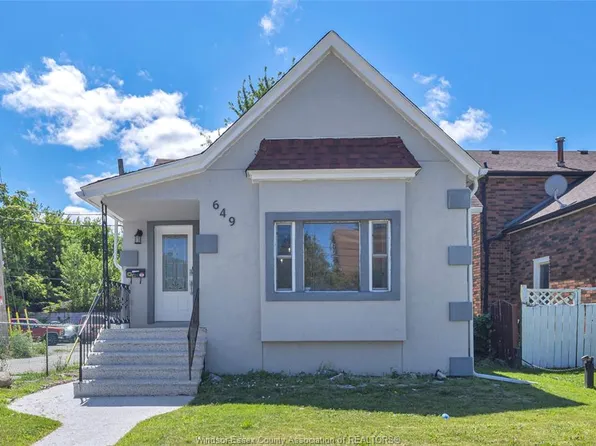 649 Cataraqui St, Windsor, ON N9A 3P2