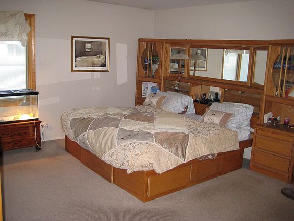 Kingsized Master Bedroom