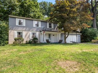 8565 Carriage Hill Dr NE, Warren, OH