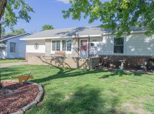 1931 Larson St, Salina, KS 67401