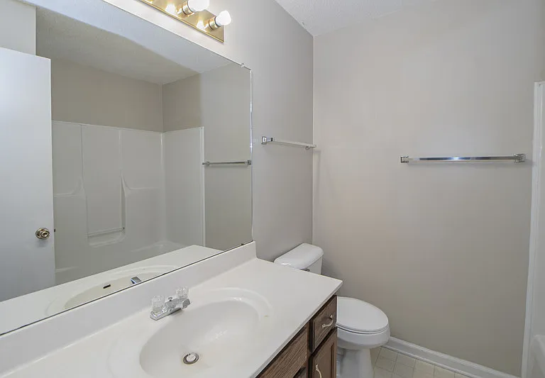 117-4 Hickory Trce — Photo 14