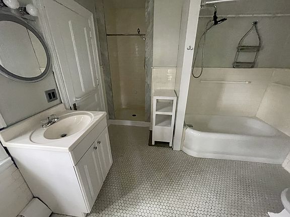 4th image of 88 Cooke St #11332877