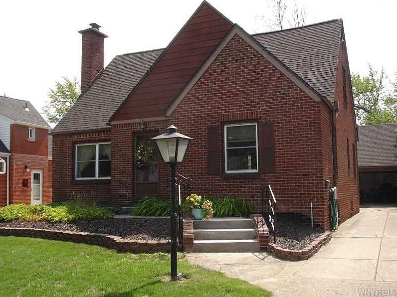 1st image of 36 Mona Dr