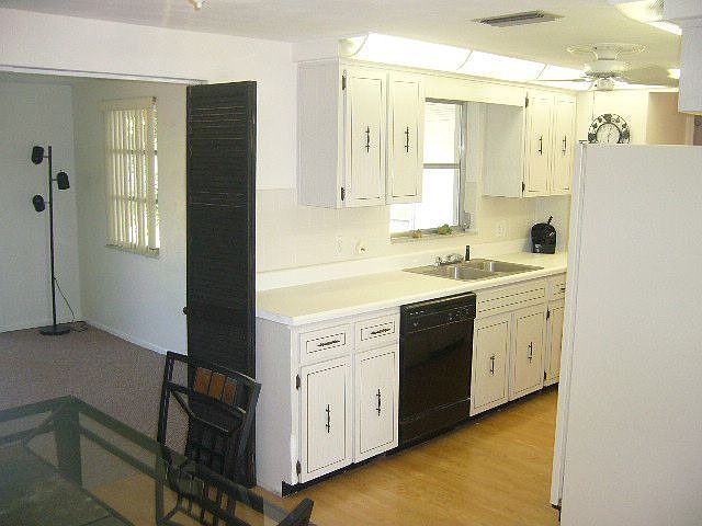 dinning area  n kitchen