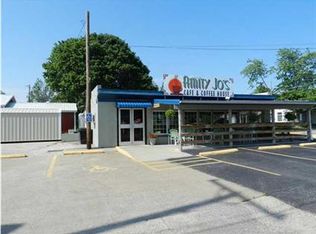 202 E Locust St, Fort Branch, IN 47648