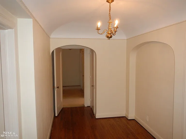 752 Trombley Rd — Photo 2