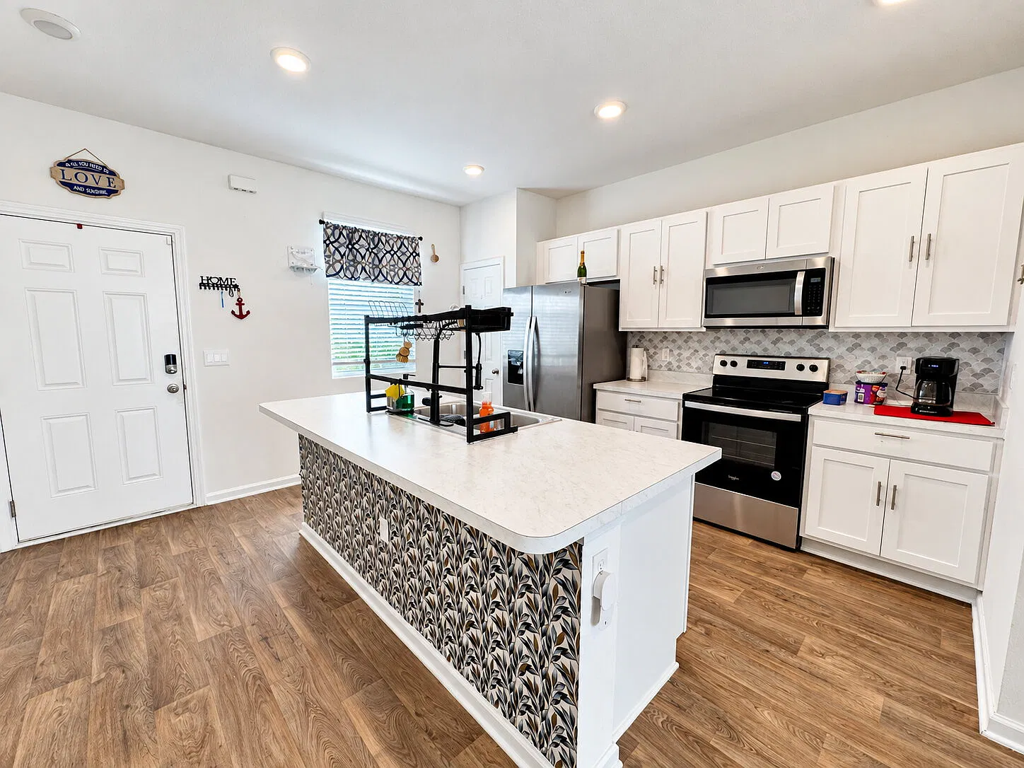 2 bed, 2.5 bath, 1219 sqft, $1,750 — Photo 4