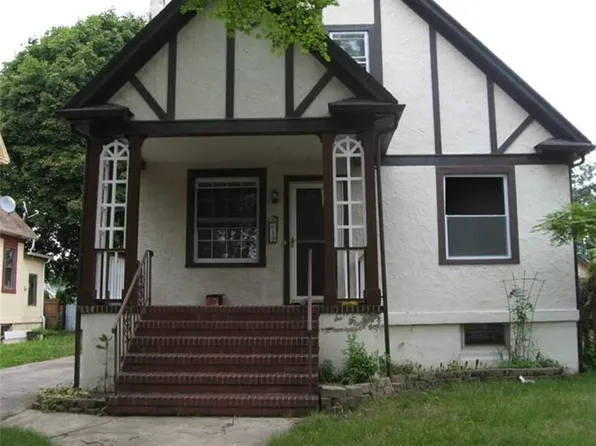 19 Oakwood Pl, North Brunswick, NJ 08902