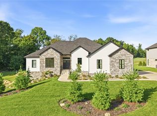 6879 Kyle Rdg, Canfield, OH 44406