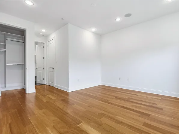 312 West 138th Street image 16 of 23