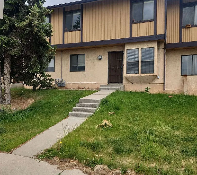 171 N College Way #3