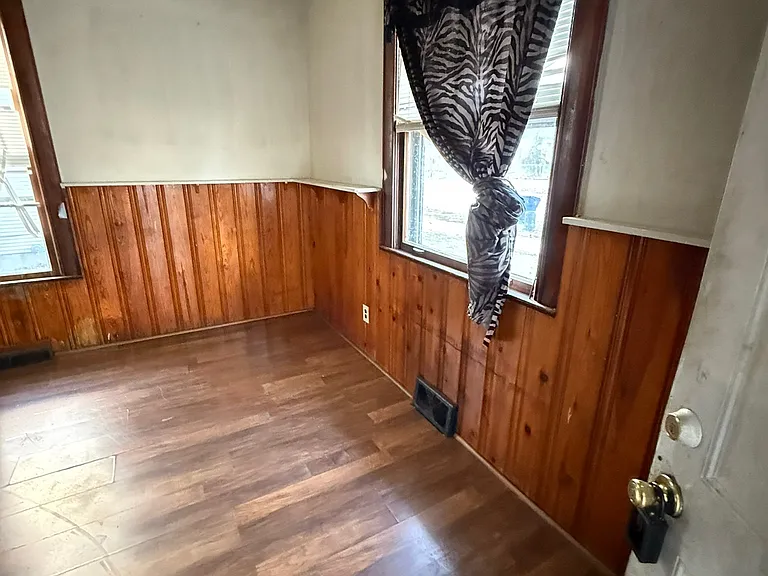 803 E Whitmer St — Photo 14