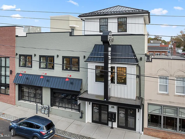 30 W Broad St #5 — Photo 34