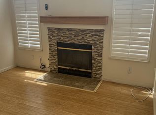 5633 W Norwich Ave, Fresno, CA