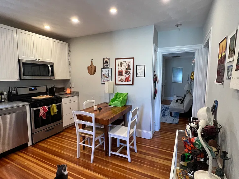 303 Highland Ave #3 — Photo 2