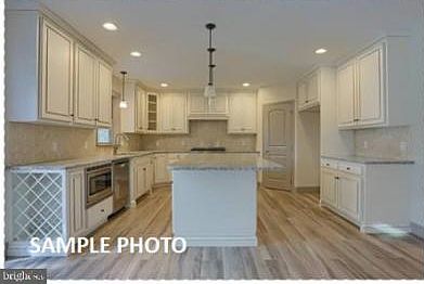 5th image of 27 Ensore Ct Lot 19