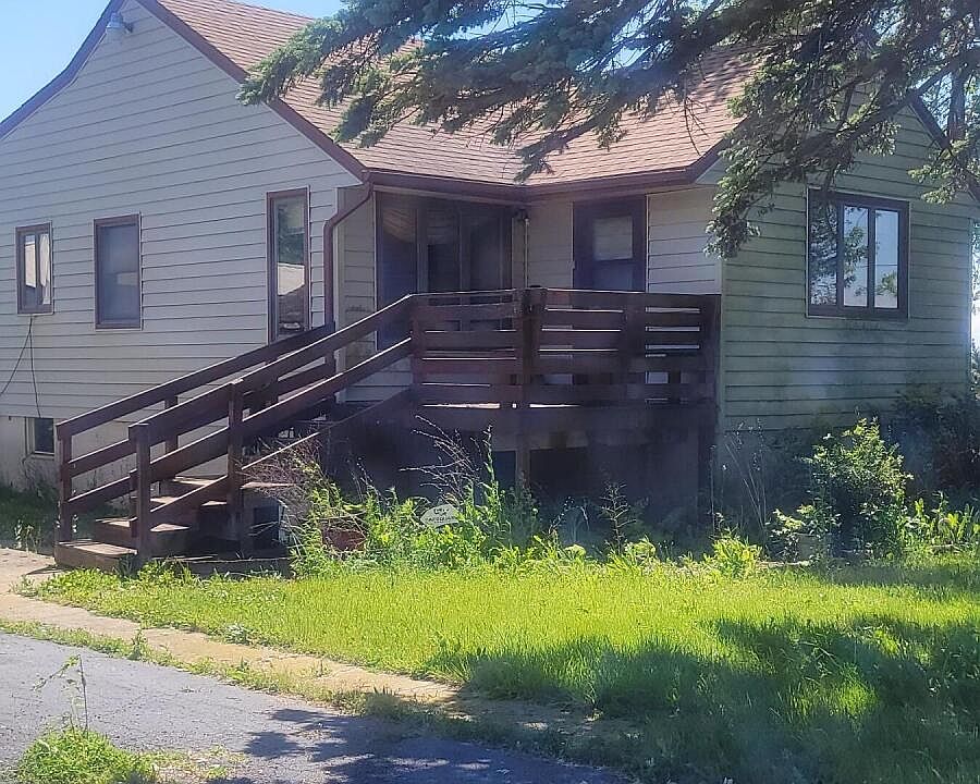 1st image of 572 W 450 N