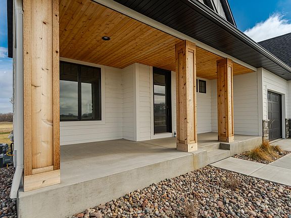 5th image of 4629 Royal Oaks Cir SW