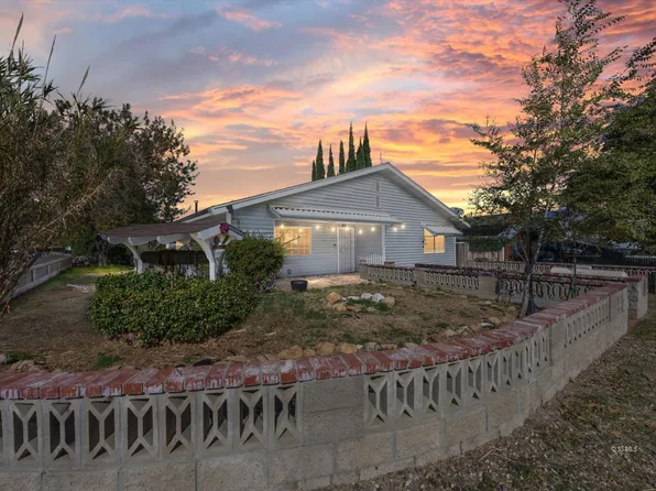 4501 Pine Ln, Lake Isabella, CA 93240