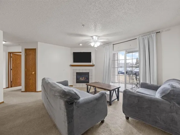 2464 Rushmore Dr, Iowa City, IA 52246