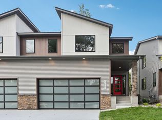 4087 Isaac Ct, Saint Paul, MN 55127