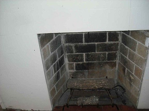 5th image of 950 E Blackford Ave