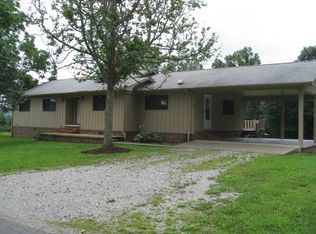 114 Duncan Woods Rd, Oliver Springs, TN 37840