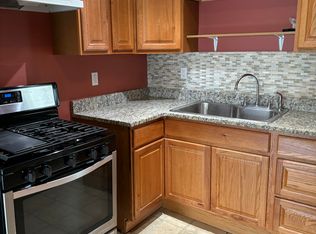 121 Eutaw St APT 3, Boston, MA 02128