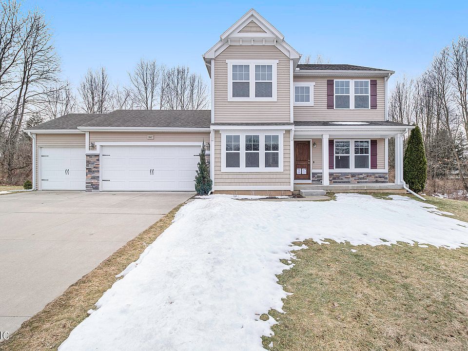 1st image of 9047 Stratford Woods Trl